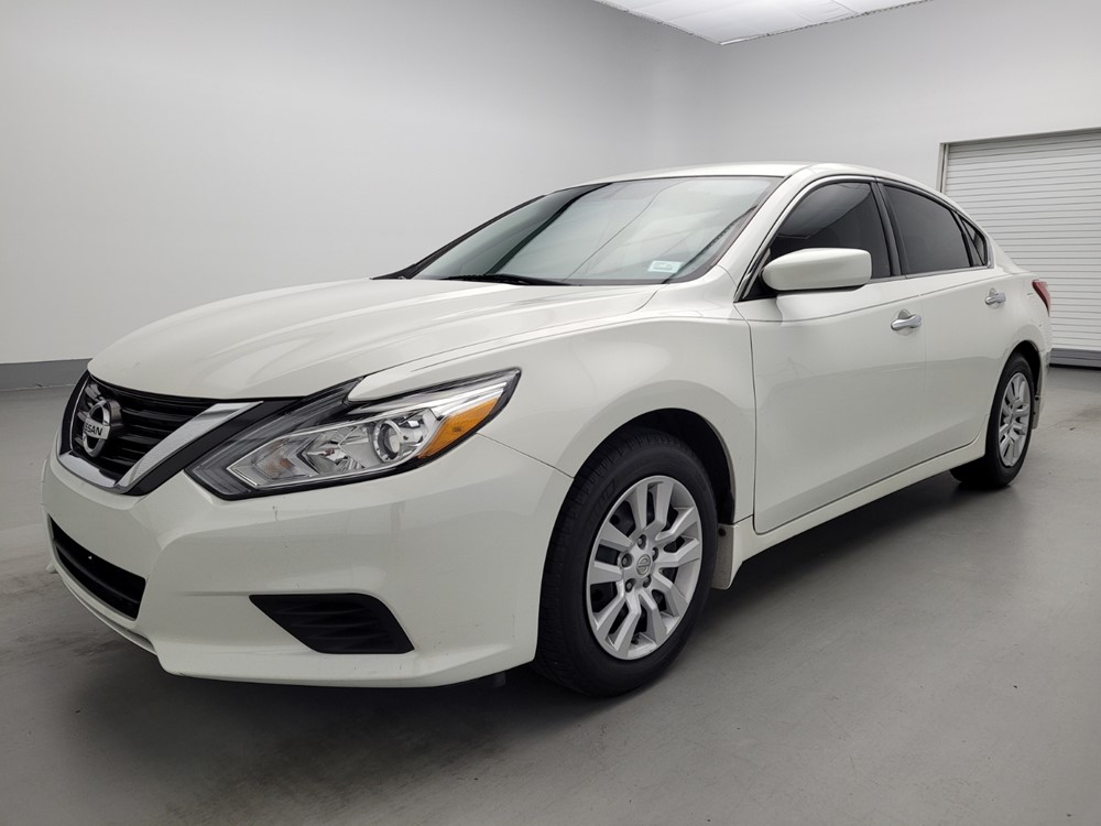 Used 2016 Nissan Altima Driver Front Bumper
