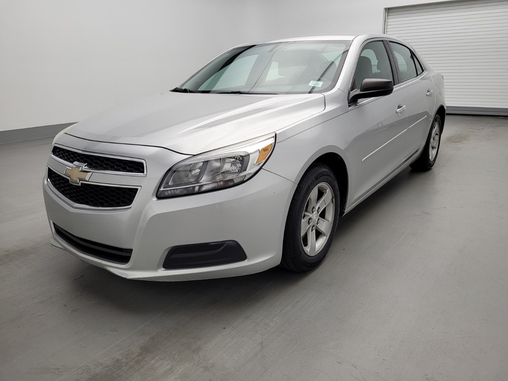 Used 2013 Chevrolet Malibu Driver Front Bumper
