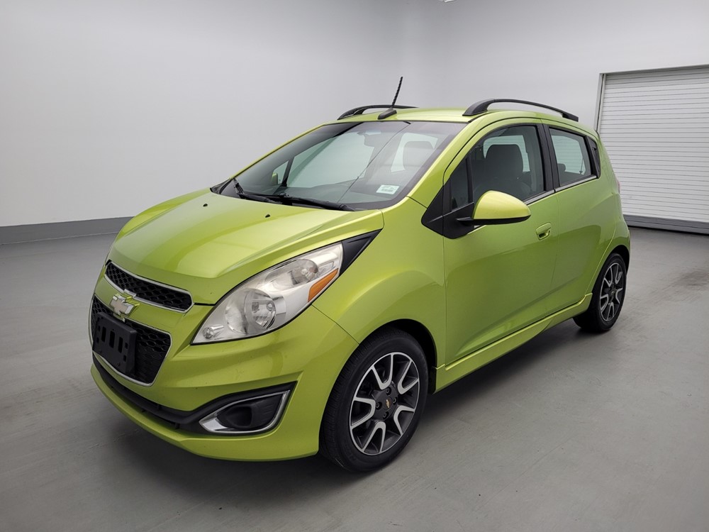 Used 2013 Chevrolet Spark Driver Front Bumper