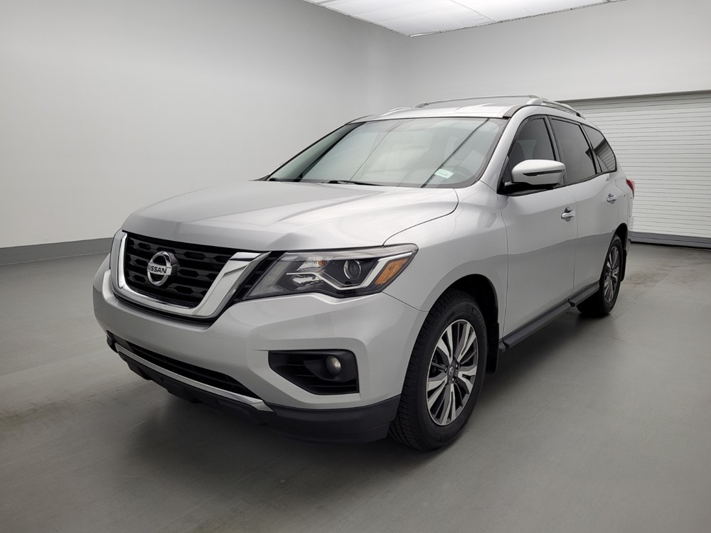 Used 2017 Nissan Pathfinder Driver Front Bumper