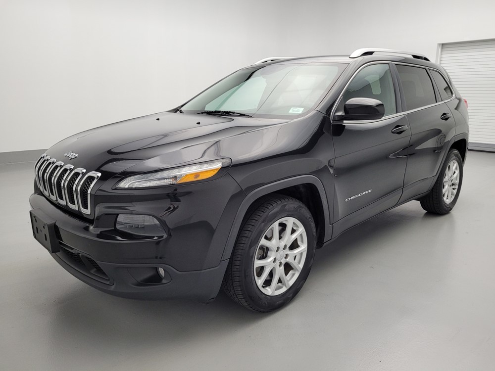 Used 2016 Jeep Cherokee Driver Front Bumper
