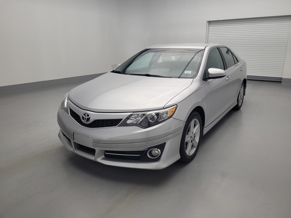 Used 2013 Toyota Camry Driver Front Bumper