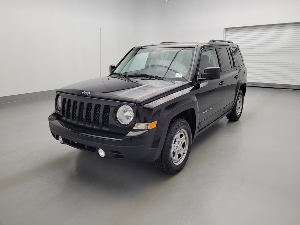 Used 2016 Jeep Patriot Driver Front Bumper