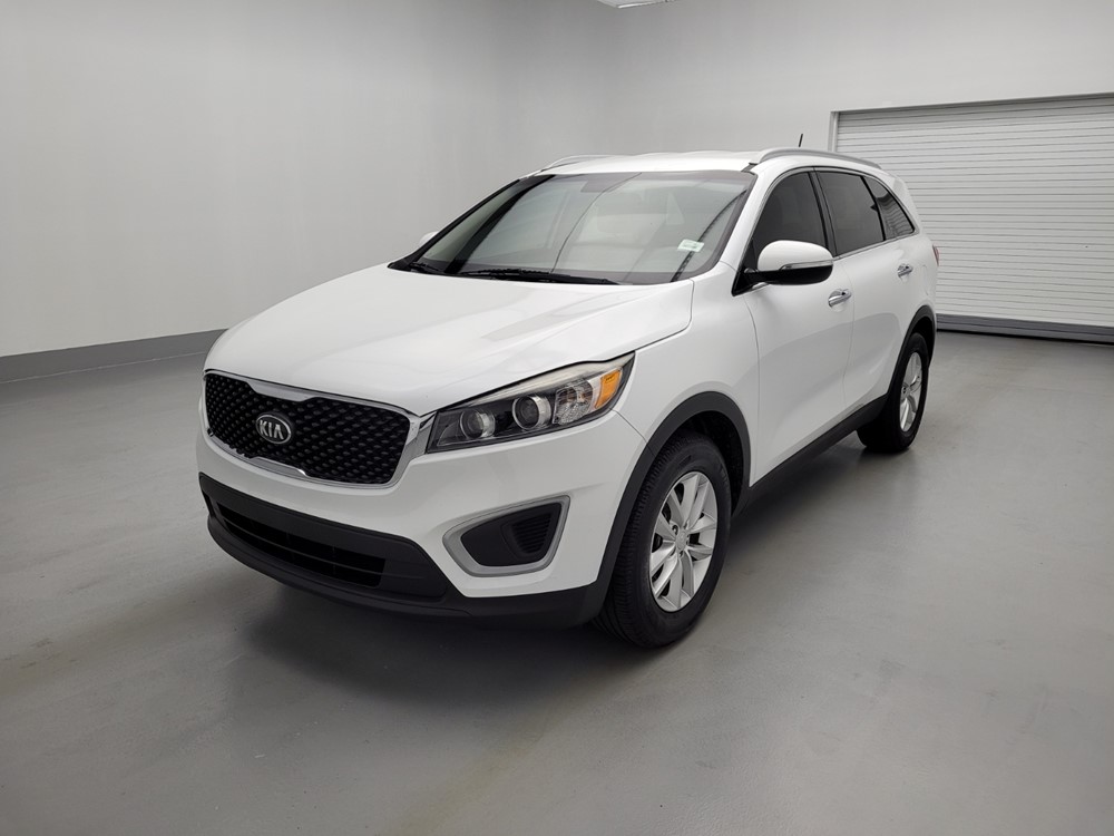 Used 2017 Kia Sorento Driver Front Bumper