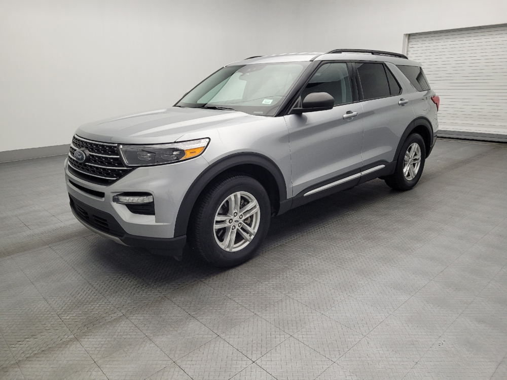 Image 2 of 2023 Ford Explorer XLT