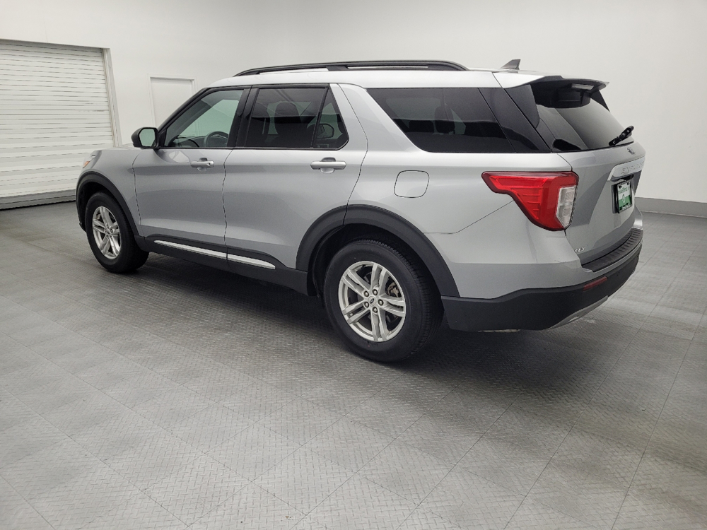 Image 3 of 2023 Ford Explorer XLT