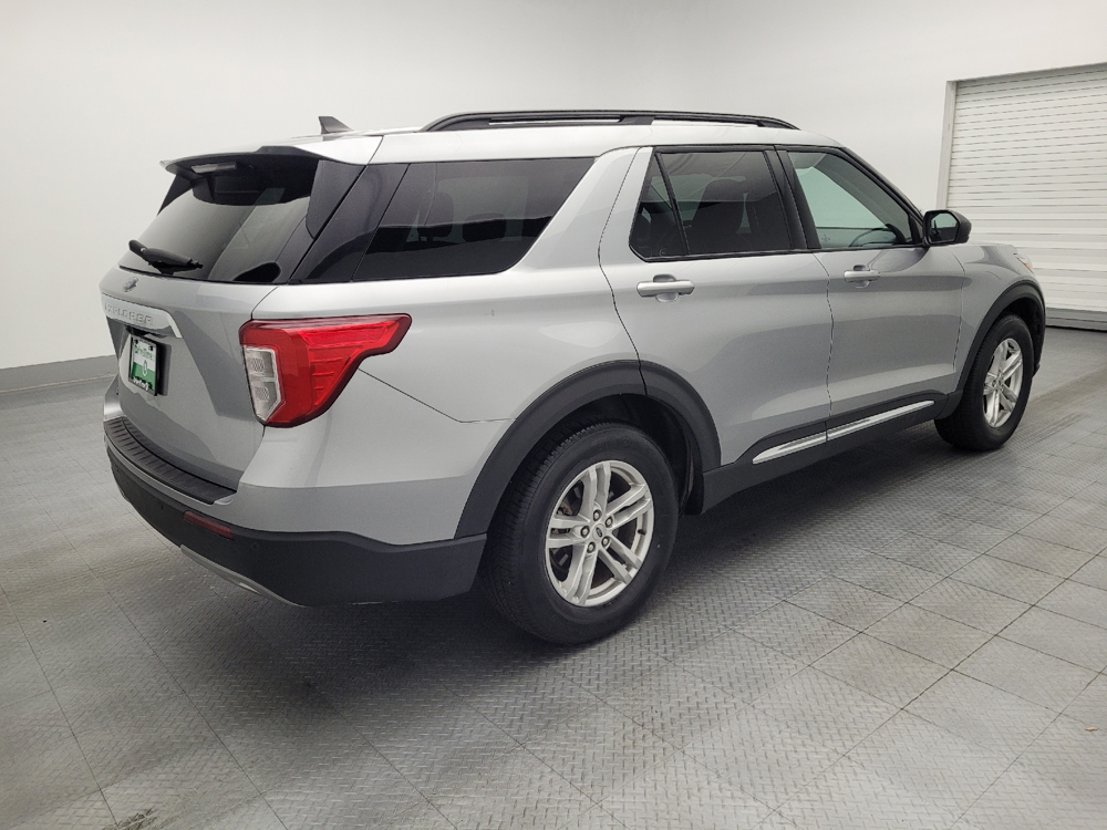 Image 8 of 2023 Ford Explorer XLT