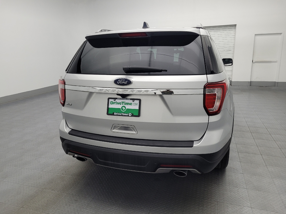 Image 6 of 2018 Ford Explorer XLT
