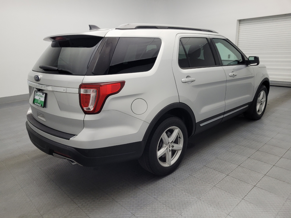 Image 8 of 2018 Ford Explorer XLT