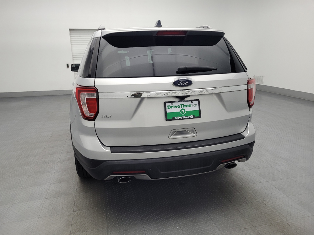 Image 5 of 2018 Ford Explorer XLT