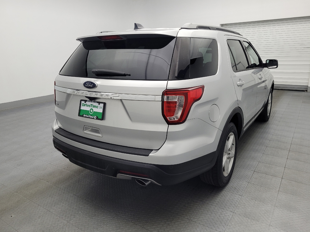 Image 7 of 2018 Ford Explorer XLT