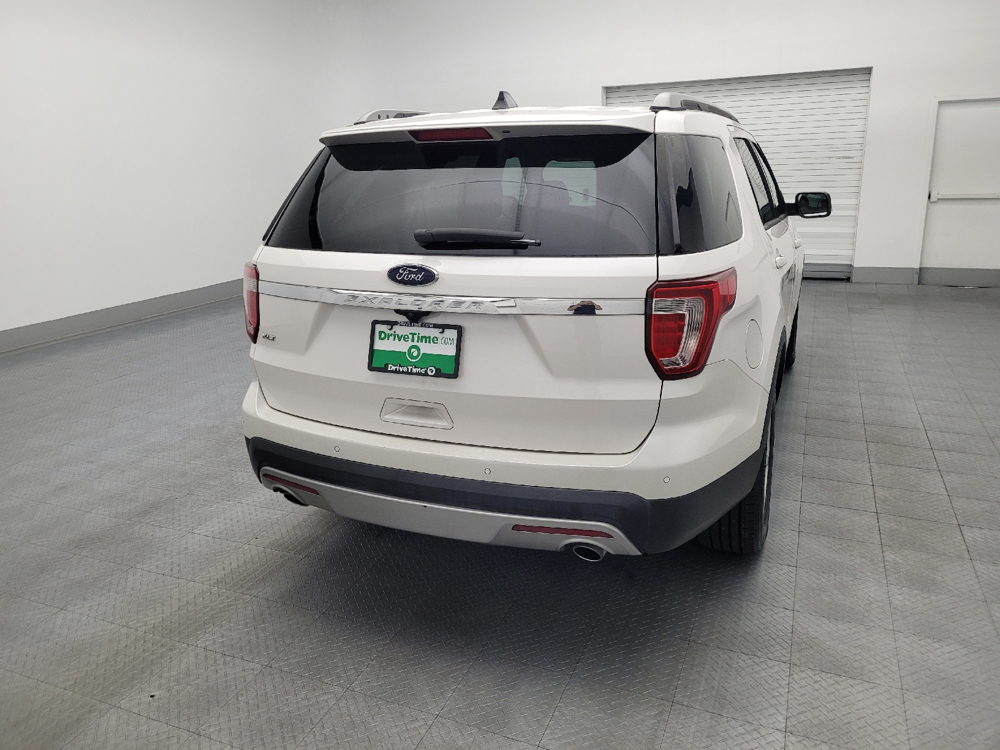 Image 6 of 2017 Ford Explorer XLT