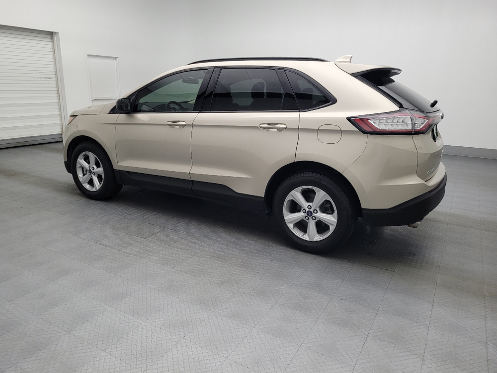 Image 3 of 2017 Ford Edge SE