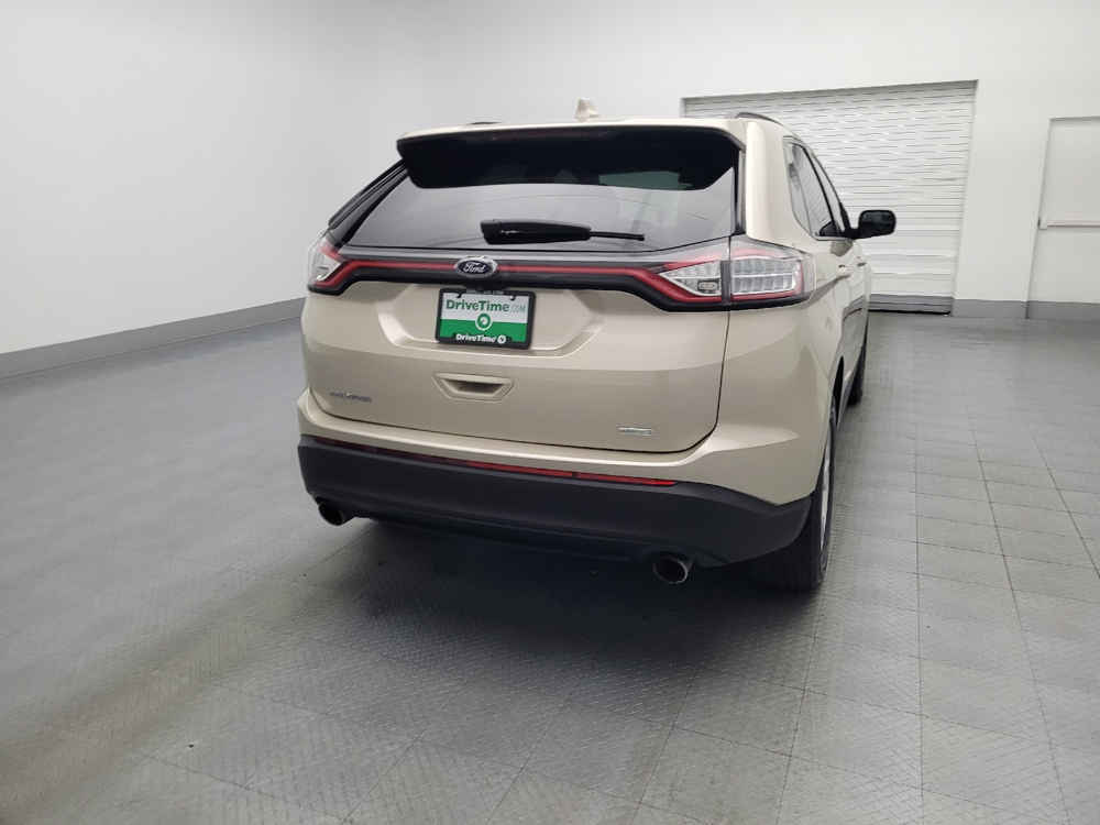 Image 6 of 2017 Ford Edge SE