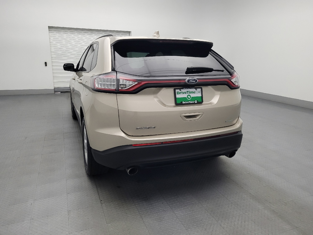 Image 5 of 2017 Ford Edge SE
