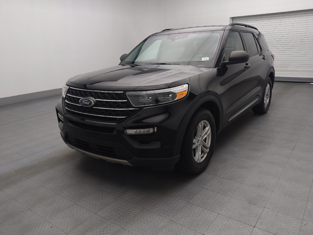 2023 Ford Explorer XLT's photo