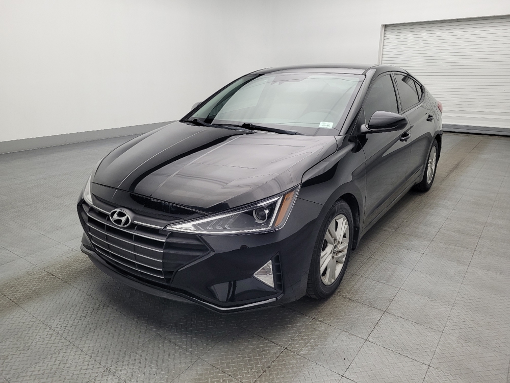 2019 Hyundai Elantra SEL's photo