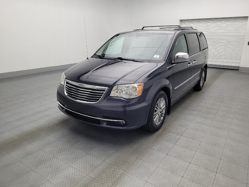 2014 Chrysler Town & Country Touring-L