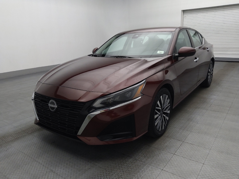 2023 Nissan Altima SV's photo