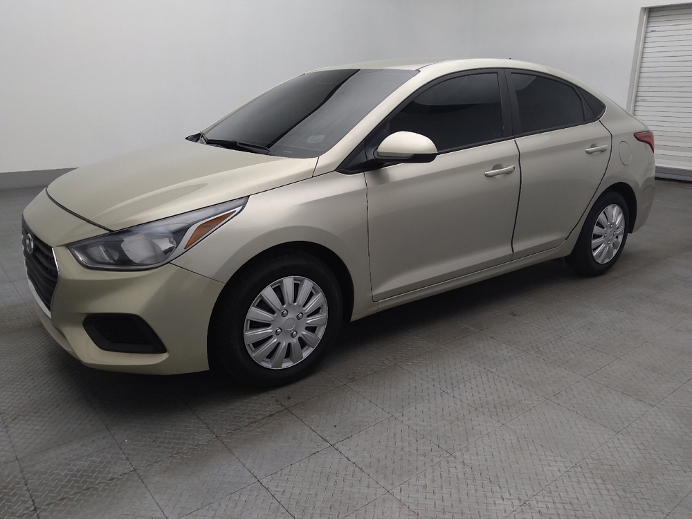 2020 Hyundai Accent SE's photo