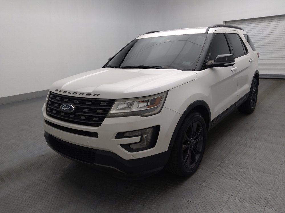 2017 Ford Explorer XLT's photo
