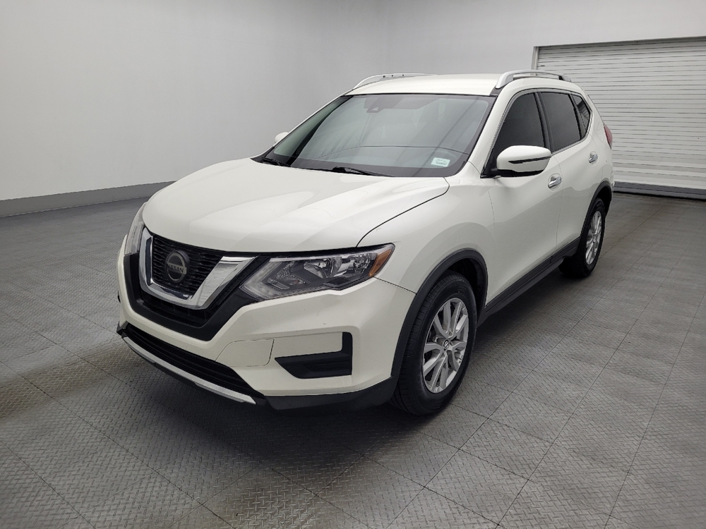 2020 Nissan Rogue SV's photo