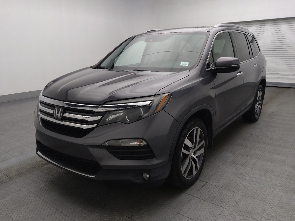2016 Honda Pilot Touring's photo