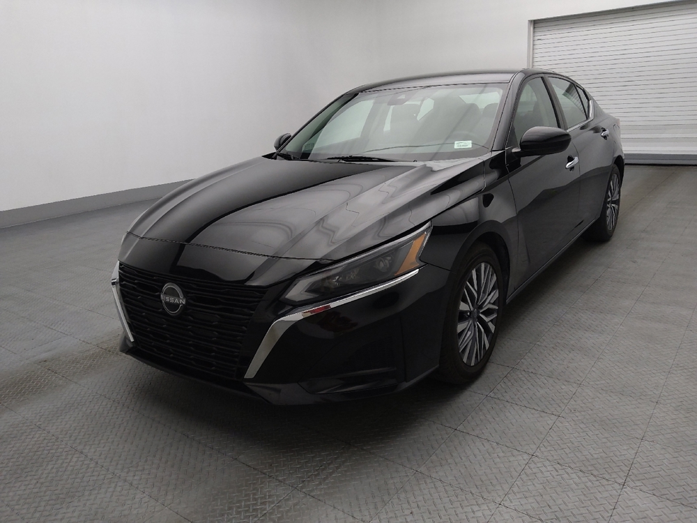 2023 Nissan Altima SV's photo