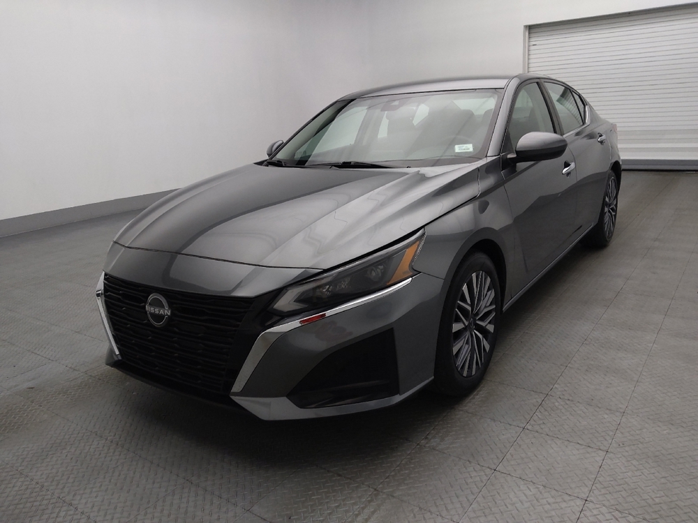 2023 Nissan Altima SV's photo