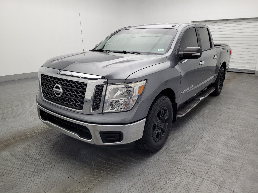 2018 Nissan Titan SV's photo