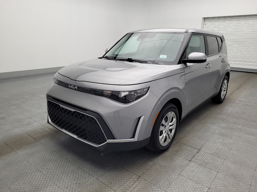 2023 Kia Soul LX's photo