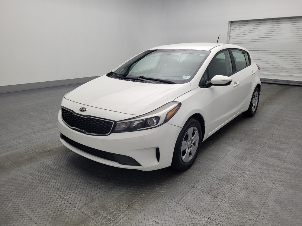 2017 Kia Forte5 LX's photo