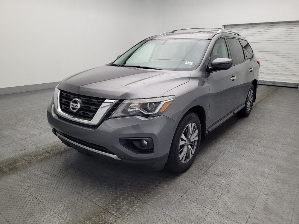 2020 Nissan Pathfinder SV's photo
