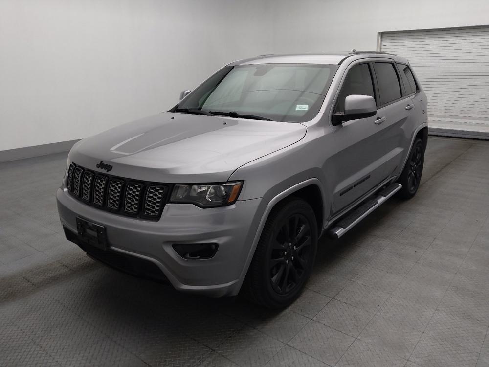 2019 Jeep Grand Cherokee Altitude's photo