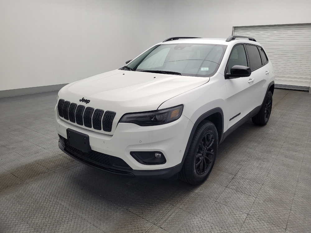 2023 Jeep Cherokee Altitude Lux's photo