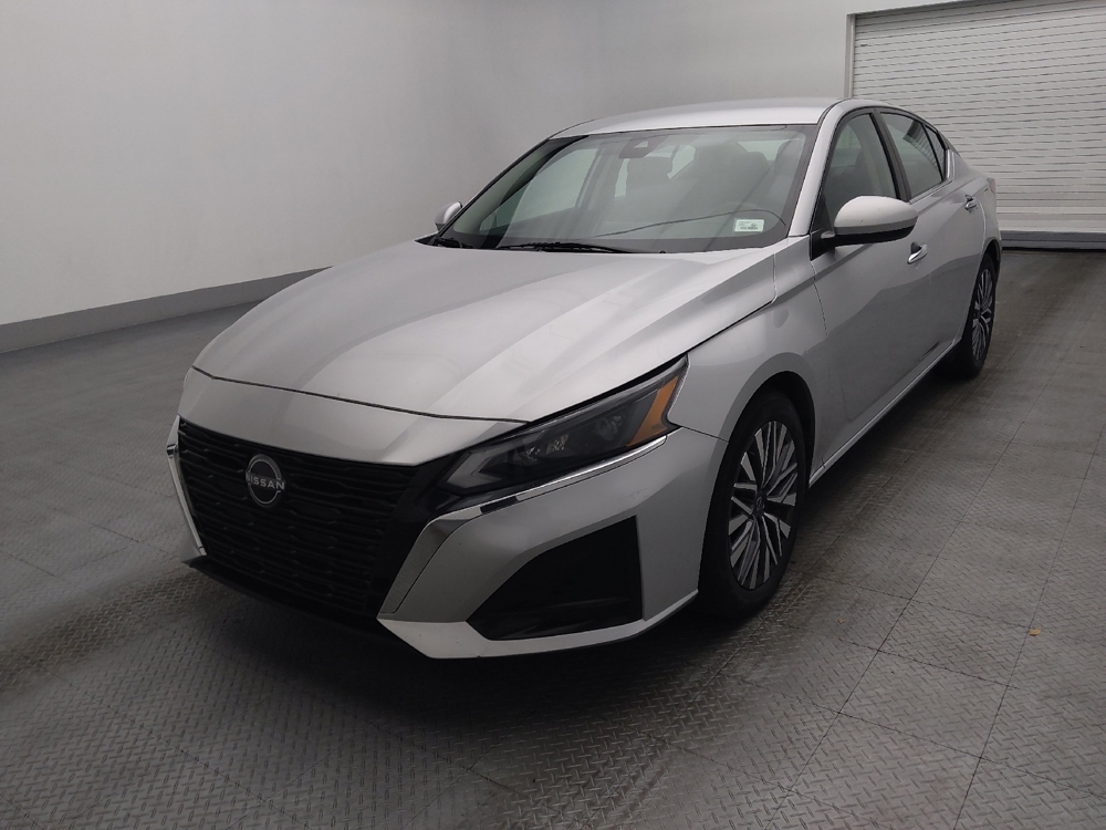 2023 Nissan Altima SV's photo
