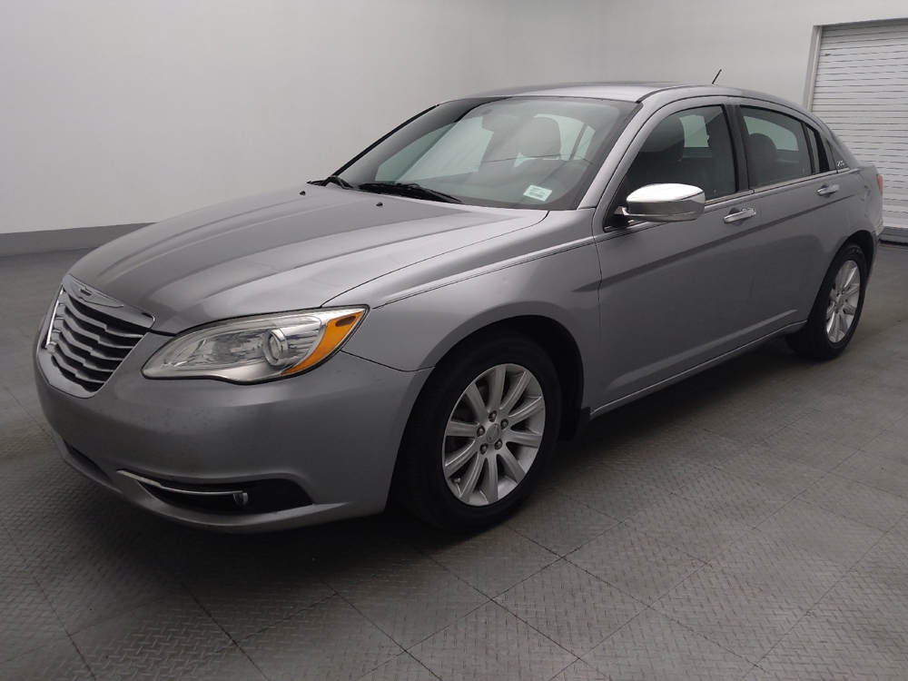 2014 Chrysler 200 Limited's photo