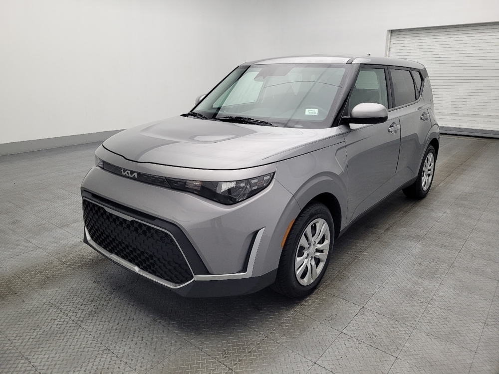 2023 Kia Soul LX's photo