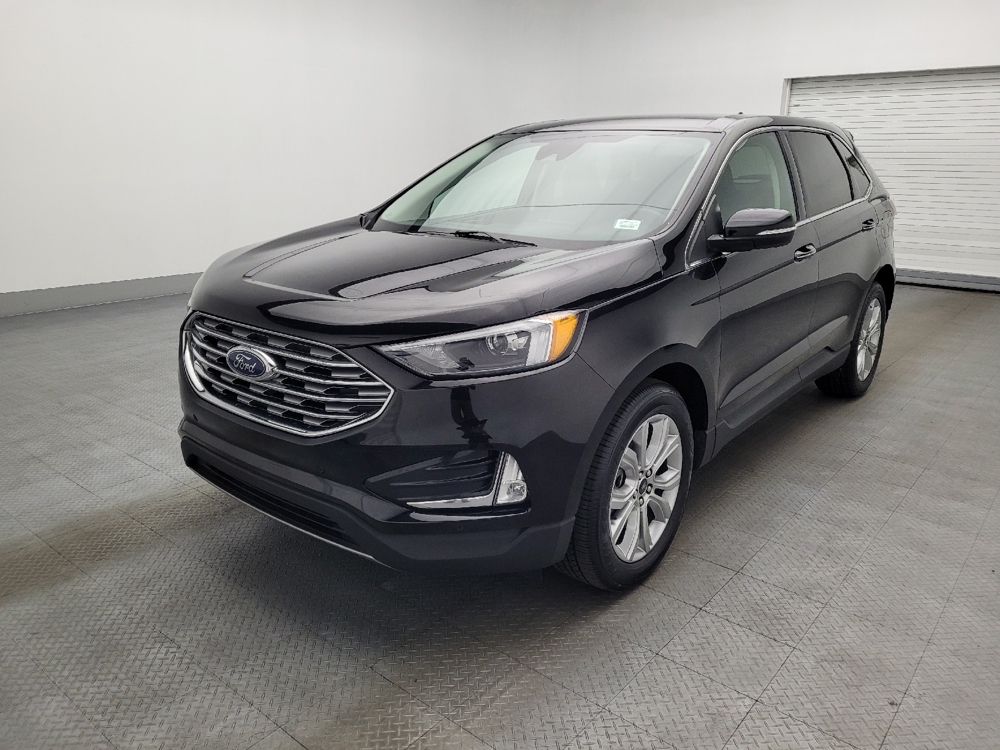 2024 Ford Edge Titanium's photo