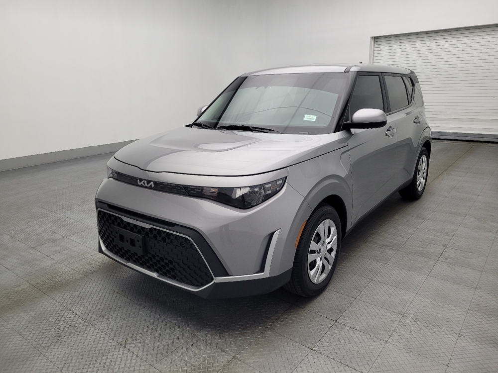 2023 Kia Soul LX's photo