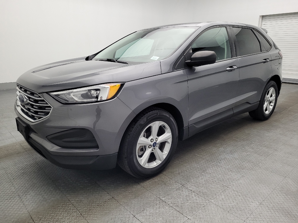2021 Ford Edge SE's photo