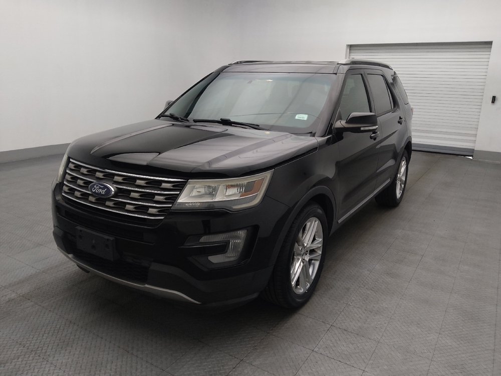 2017 Ford Explorer XLT's photo