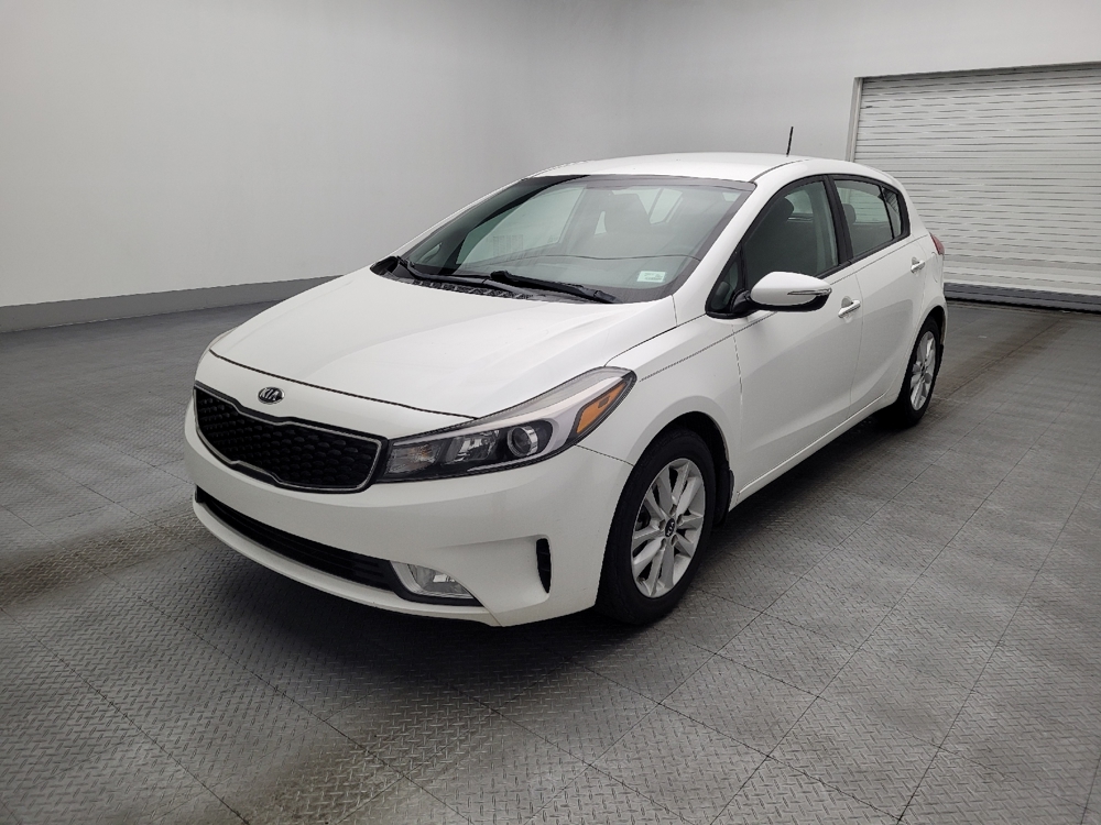 2017 Kia Forte5 LX's photo