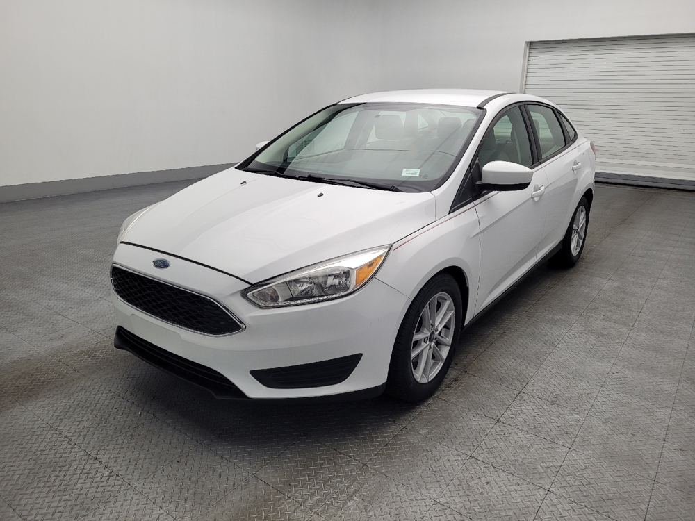 2018 Ford Focus SE's photo