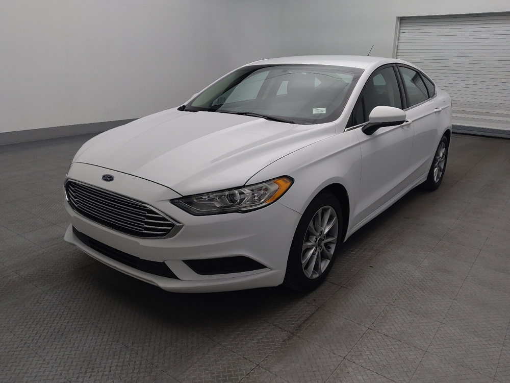2017 Ford Fusion SE's photo