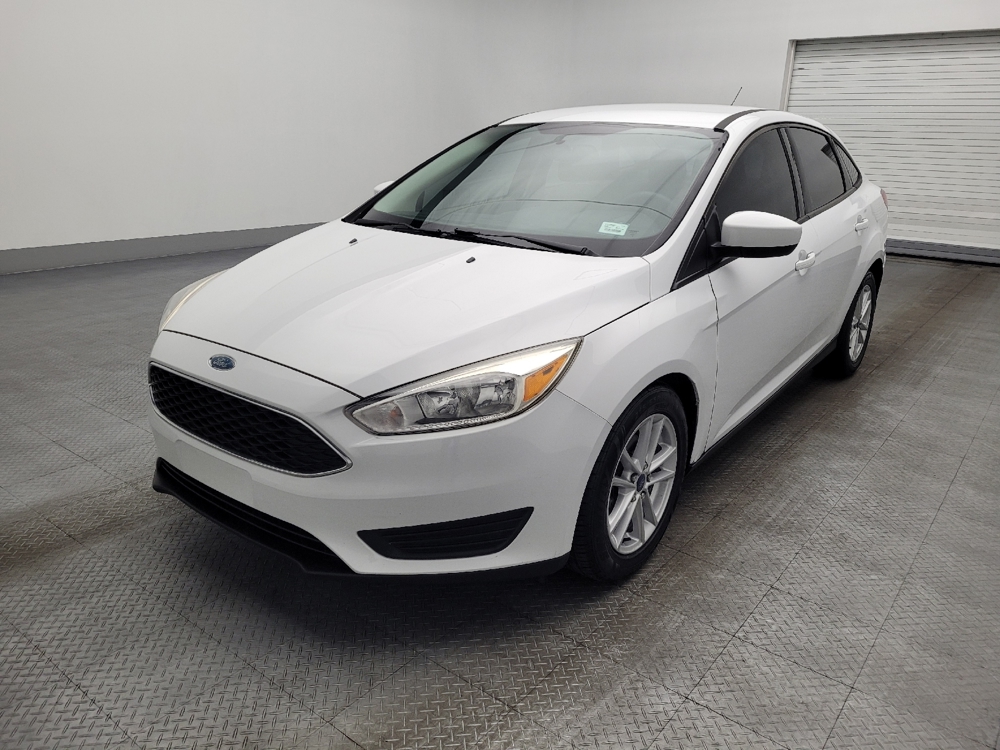 2018 Ford Focus SE's photo
