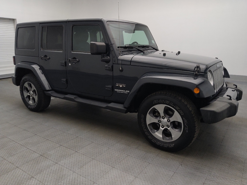 2017 Jeep Wrangler Unlimited Sahara - Photo 9
