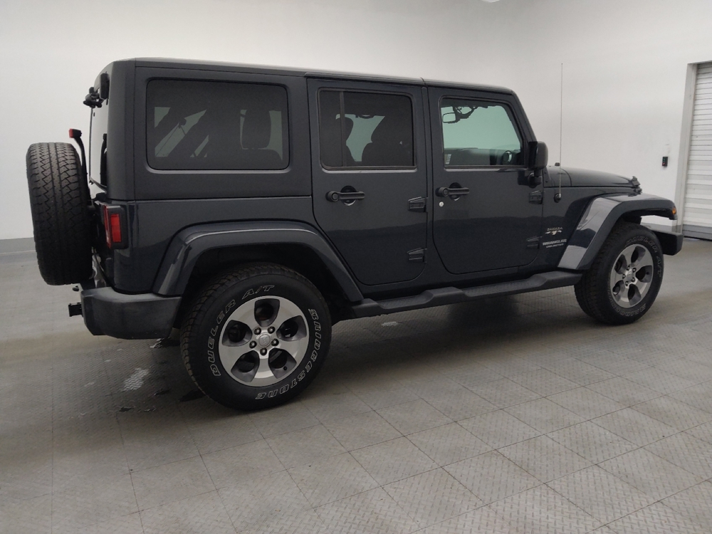2017 Jeep Wrangler Unlimited Sahara - Photo 8