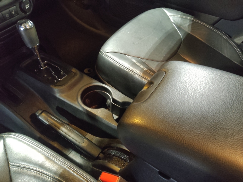 2017 Jeep Wrangler Unlimited Sahara - Photo 20