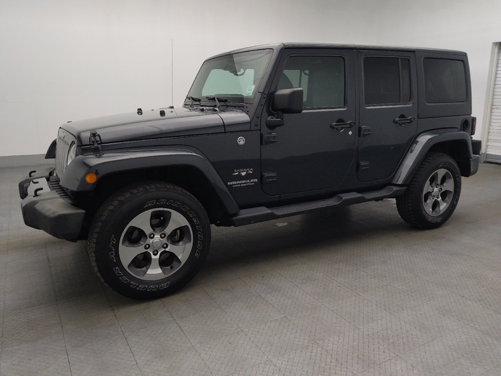 2017 Jeep Wrangler Unlimited Sahara - Photo 2